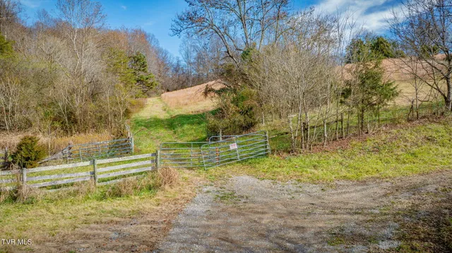 $899,900 | 1520 Brittontown Road, Afton, TN 37616