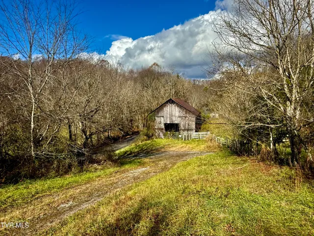 $899,900 | 1520 Brittontown Road, Afton, TN 37616