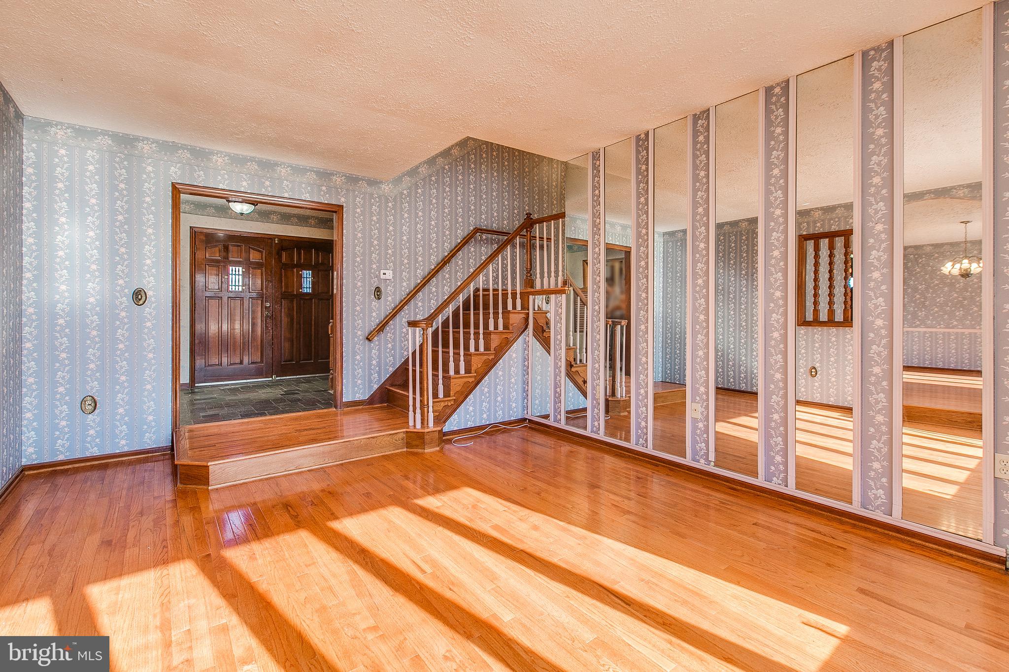 4249 Horine Road Jefferson, MD 21755 - Photo 17 of 33 Living room with hardwood floors