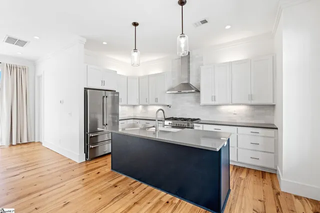 $715,000 | 45 Thruston Street, Greenville, SC 29601