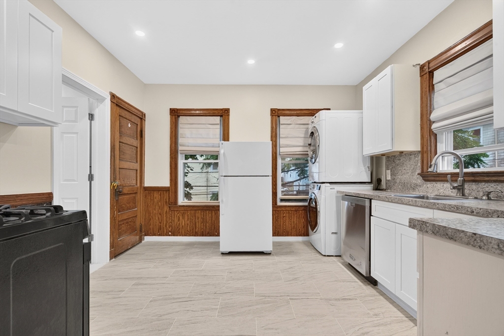 45 Edwin Street, Unit 2 Boston, MA 02124 - Photo 3 of 21 Gallery Image 3