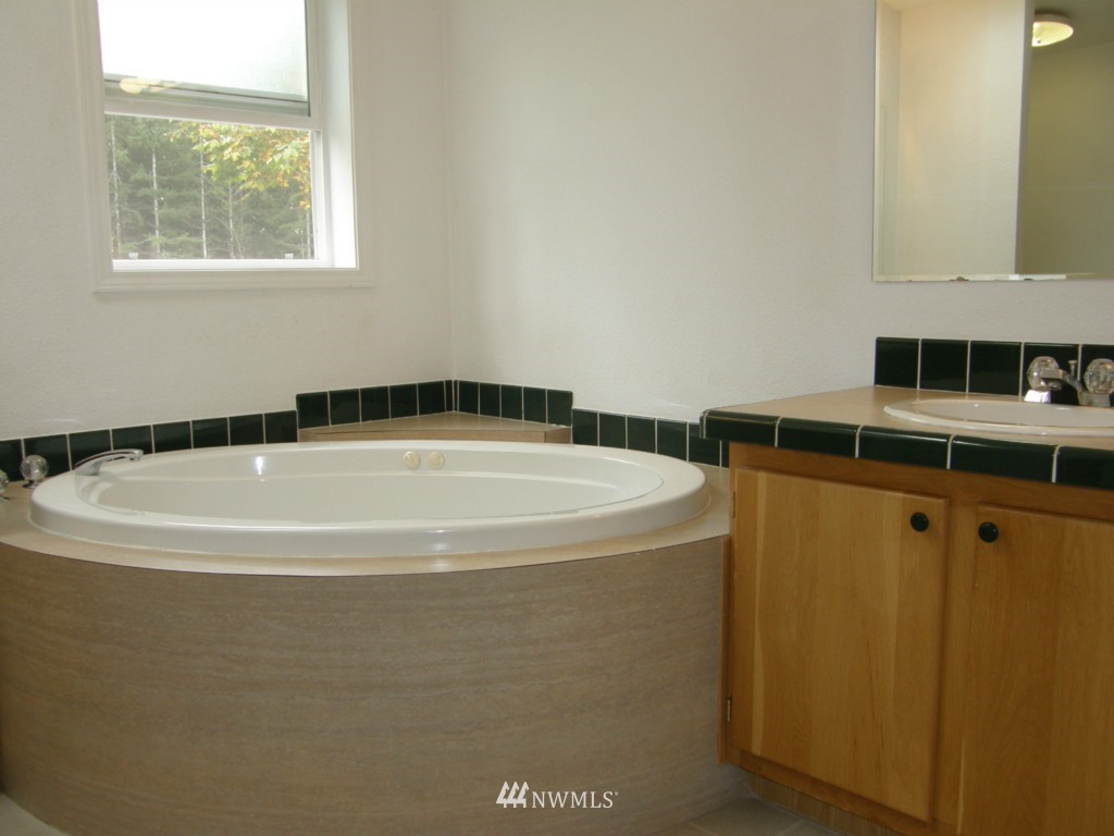 43 Tuffree Road Hoquiam, WA 98550 - Photo 11 of 22 Gallery Image 11