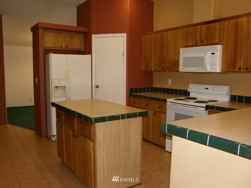 43 Tuffree Road Hoquiam, WA 98550 - Photo 3 of 22 Gallery Image 3
