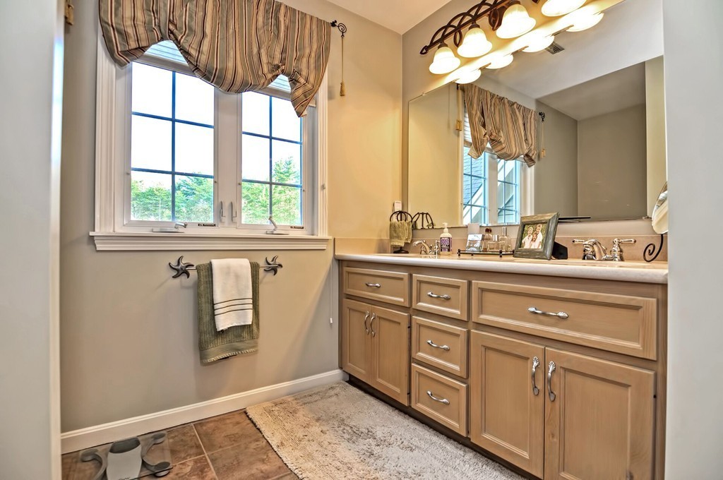 9 Riverbend Road Upton, MA 01568 - Photo 25 of 30