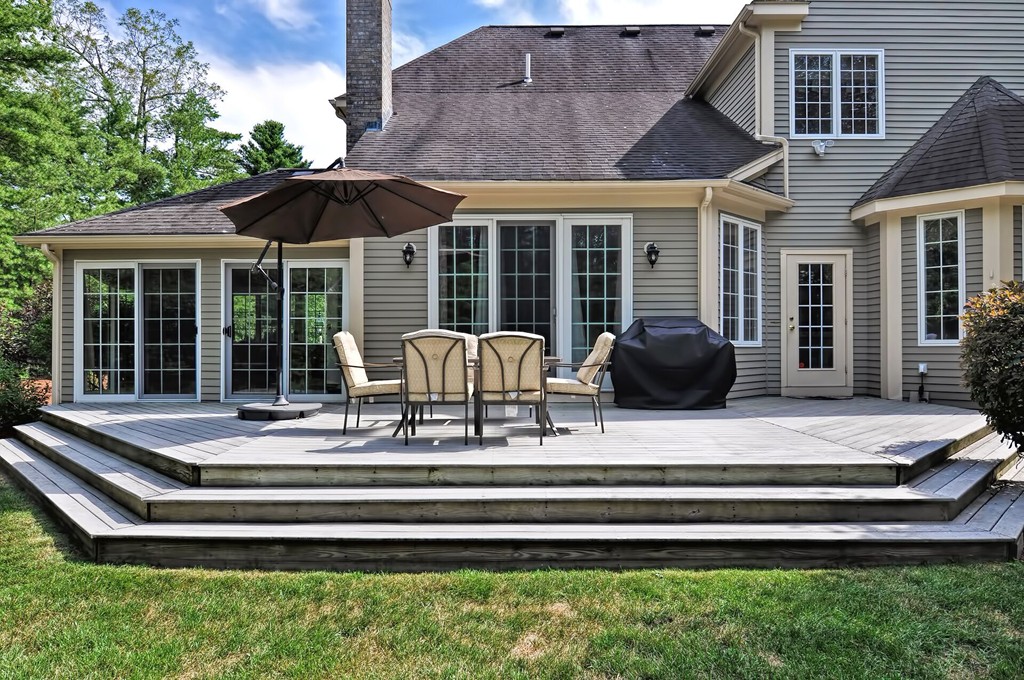 9 Riverbend Road Upton, MA 01568 - Photo 5 of 30