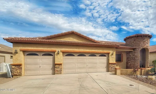 $449,000 | 2101 South Meridian Road, Unit 272, Apache Junction, AZ 85120