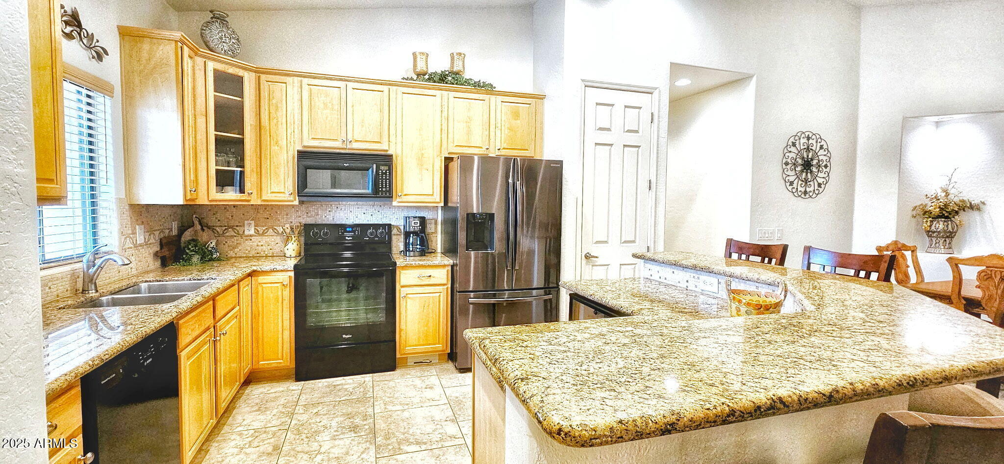 2101 South Meridian Road, Unit 272 Apache Junction, AZ 85120 - Photo 9 of 27 kitchen