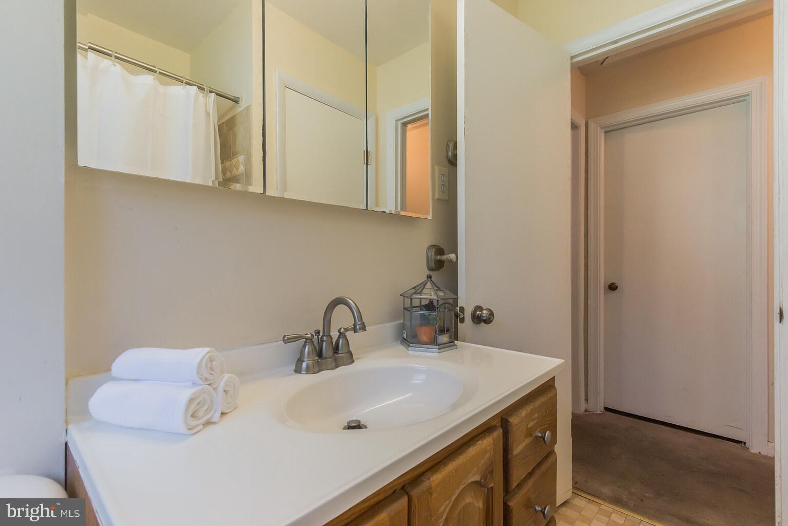 5407 Lanham Station Road Lanham, MD 20706 - Photo 8 of 26 Gallery Image 8