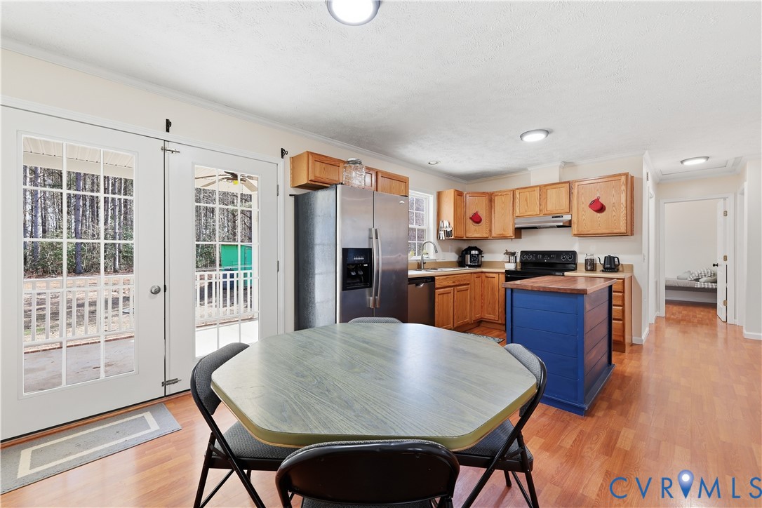 22060 Cabin Point Road Disputanta, VA 23842 - Photo 8 of 38