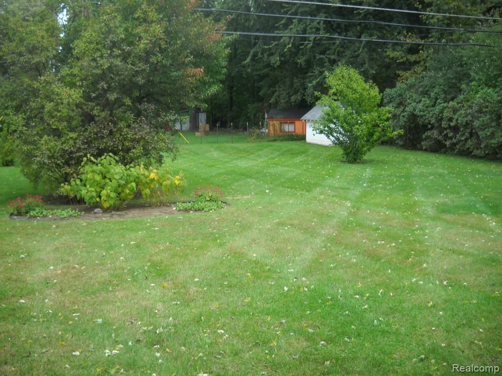 28310 Five Mile Road Livonia, MI 48154 - Photo 26 of 28 DSCN2208.jpg