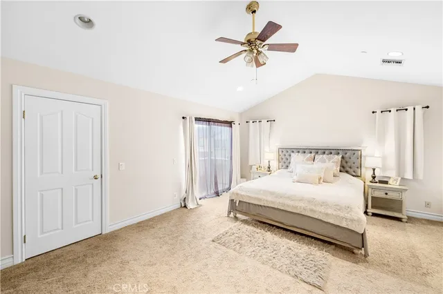 $799,900 | 939 Vía Camino, Unit 7, Wilmington, CA 90744