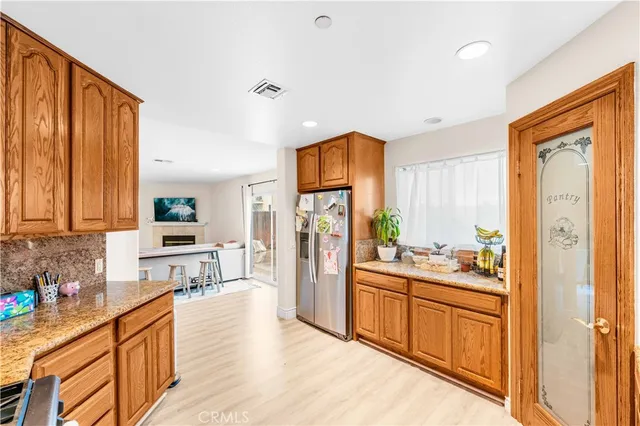 $799,900 | 939 Vía Camino, Unit 7, Wilmington, CA 90744