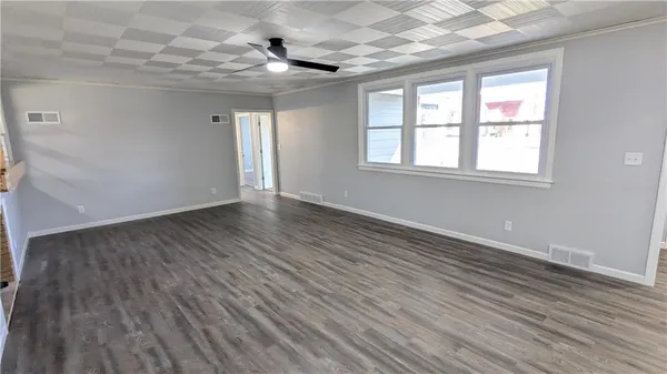 $299,000 | 1601 Central Avenue, Horton, KS 66439