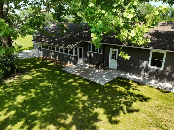 $299,000 | 1601 Central Avenue, Horton, KS 66439