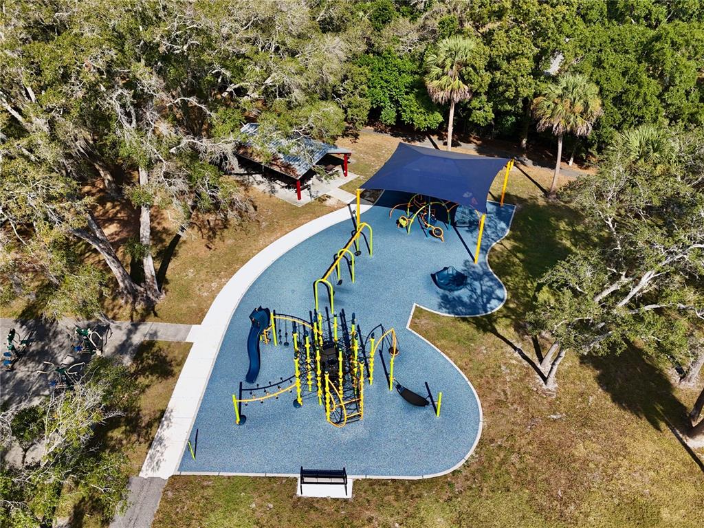 300 Springview Drive Sanford, FL 32773 - Photo 49 of 55 an aerial view of a house with swimming pool and sitting space