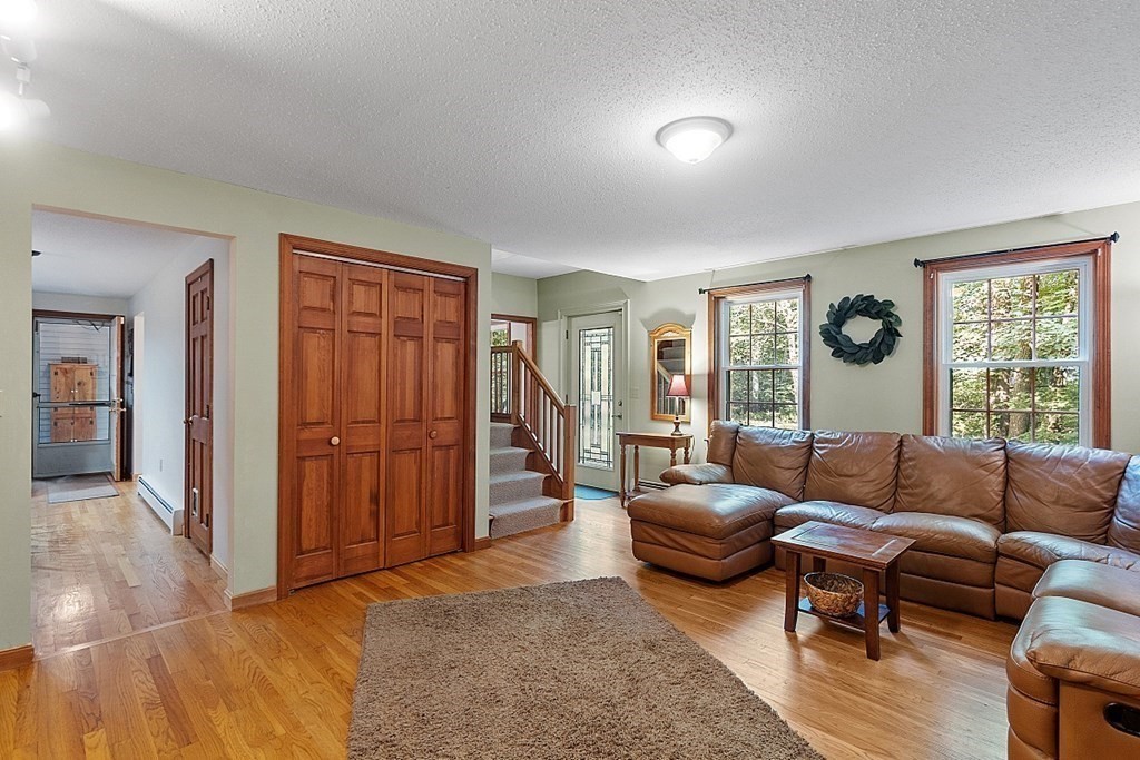 94 South Road Pepperell, MA 01463 - Photo 9 of 27