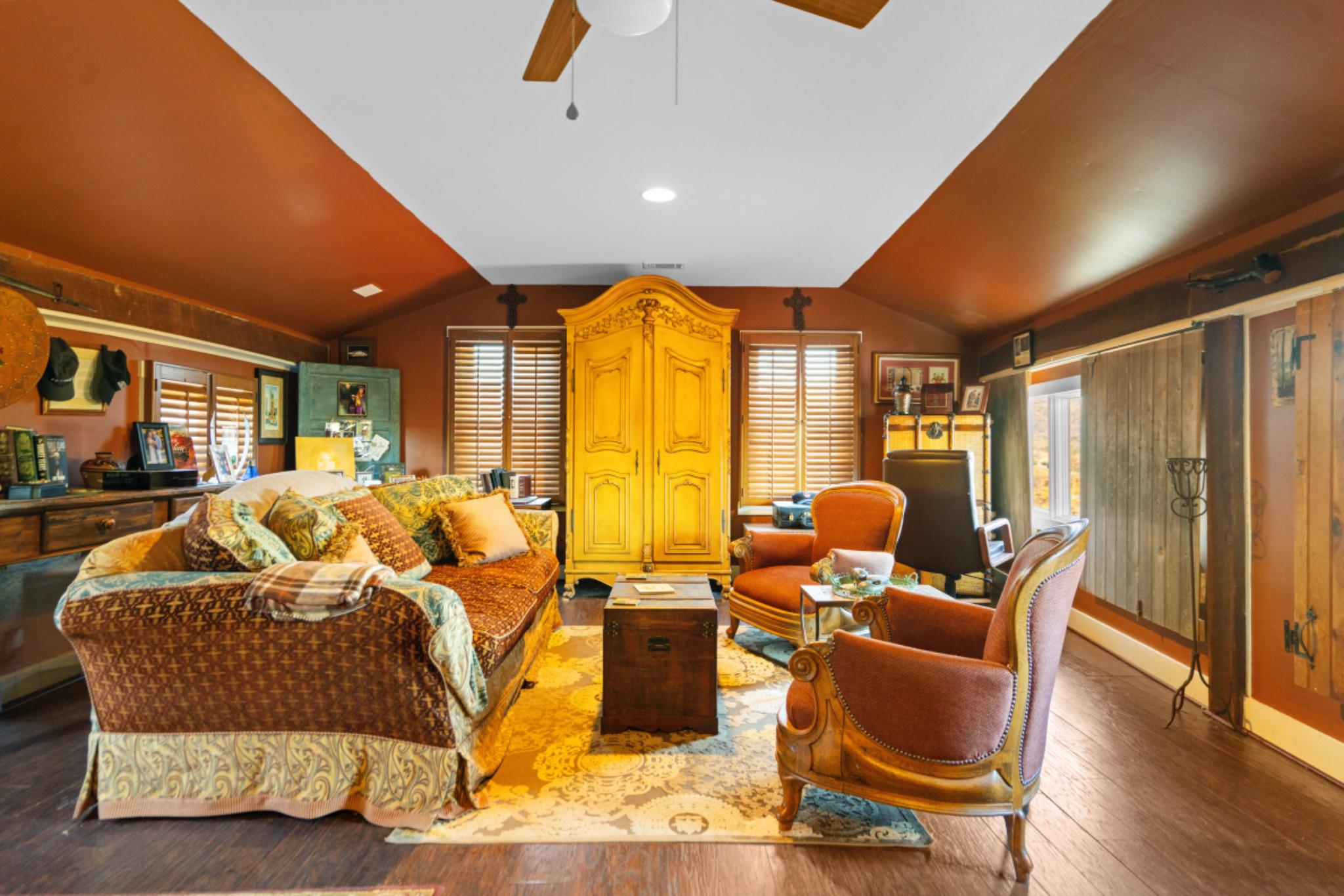 3238 Railstop Road Markham, VA 22643 - Photo 17 of 33 a living room with furniture and wooden floor