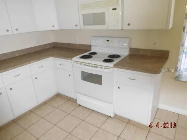 $2,000 | 8234 Mossborger Avenue, North Port, FL 34287