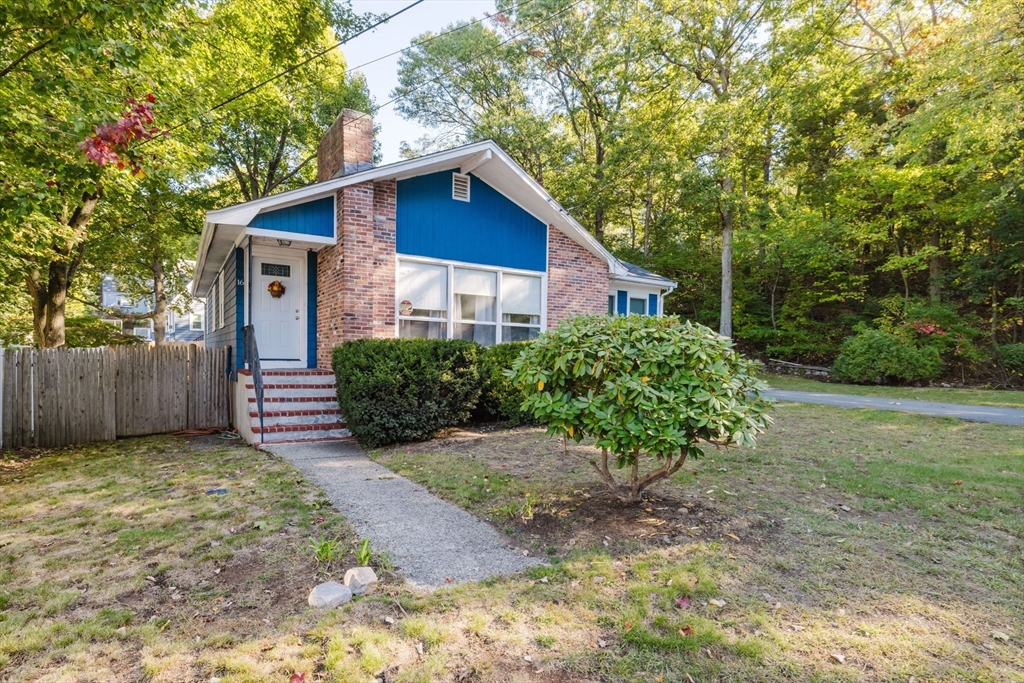 16 Norwich Street Dedham, MA 02026 - Photo 1 of 38