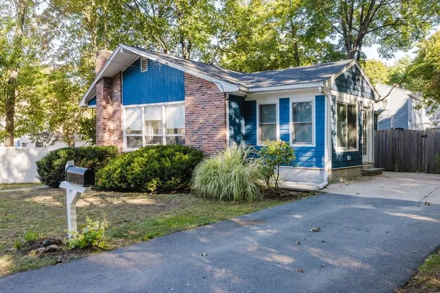 $660,000 | 16 Norwich Street, Dedham, MA 02026