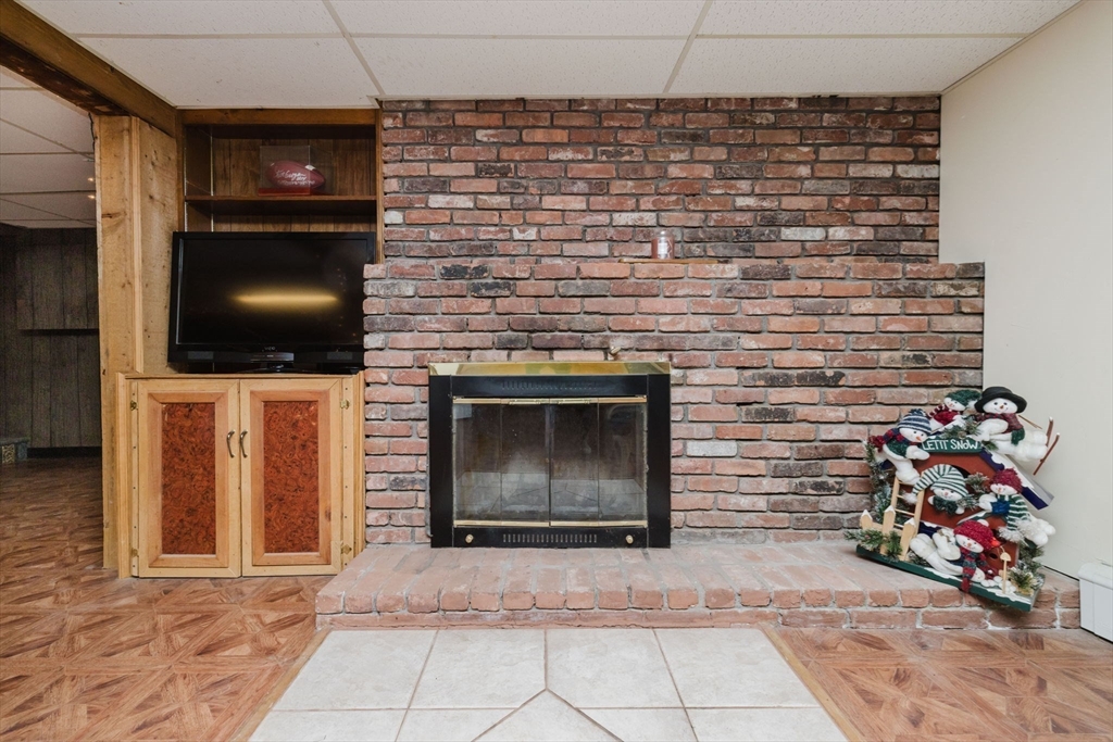 16 Norwich Street Dedham, MA 02026 - Photo 25 of 38