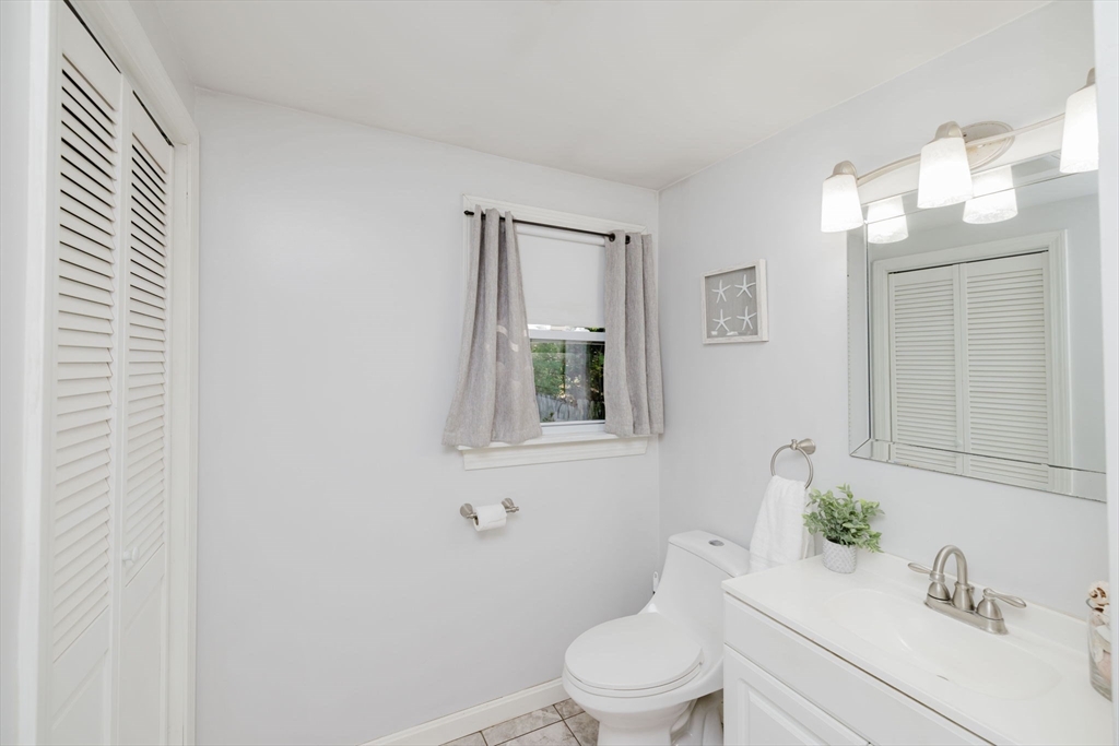 16 Norwich Street Dedham, MA 02026 - Photo 35 of 38
