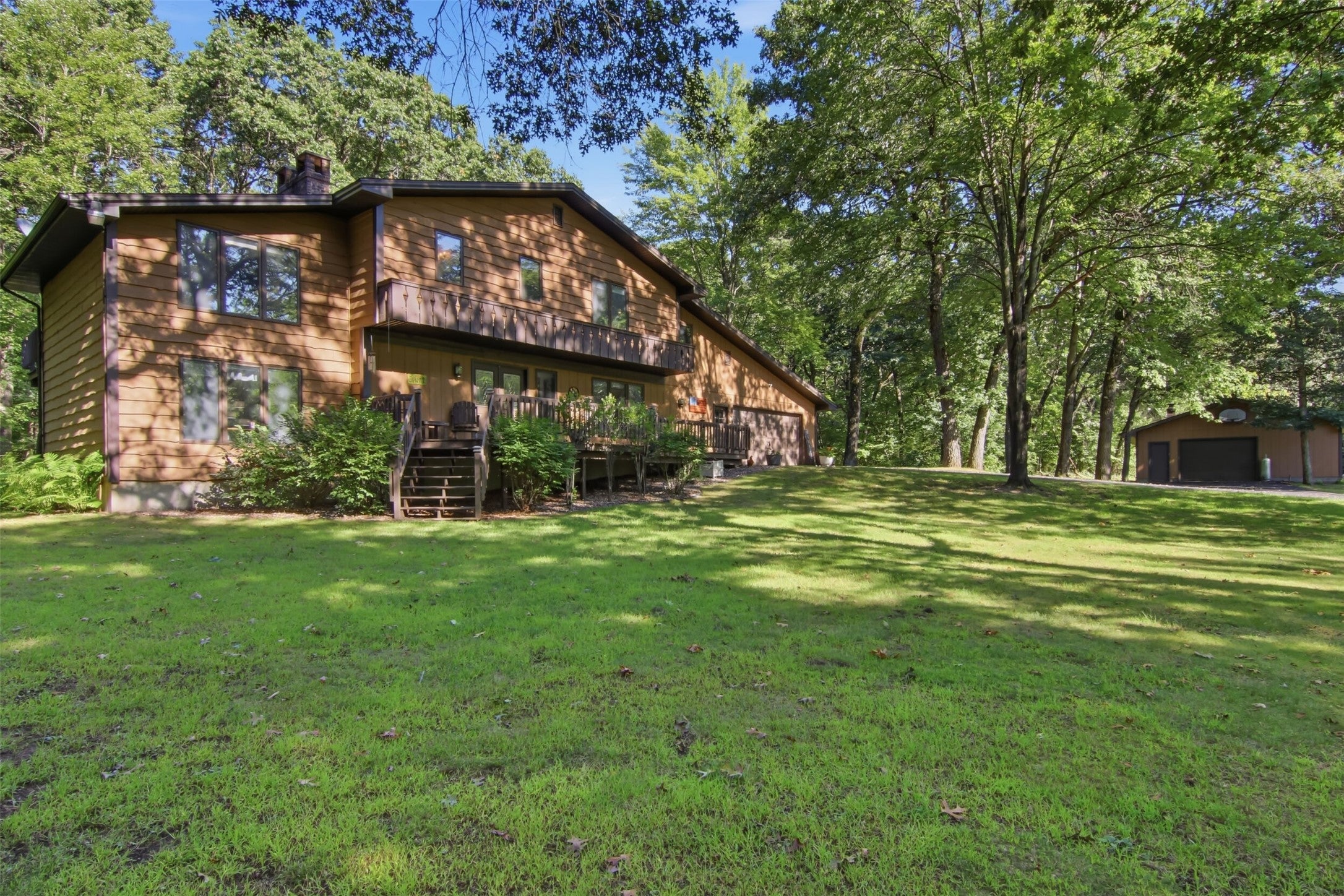W2610 Rim Rock Road Eau Claire, WI 54701 - Photo 3 of 59 Gallery Image 3