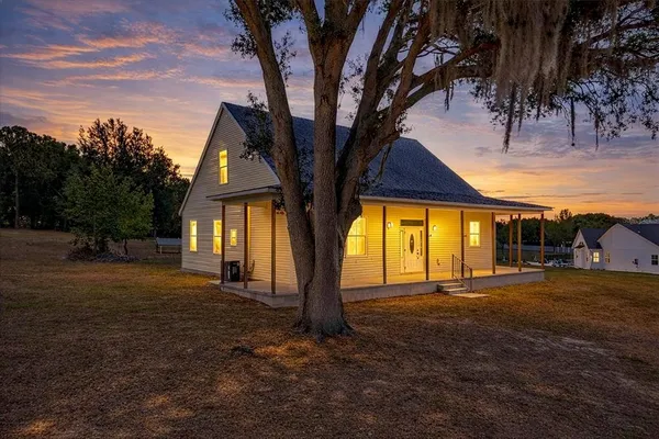 $600,000 | 38327 Hamrich Drive, Dade City, FL 33525