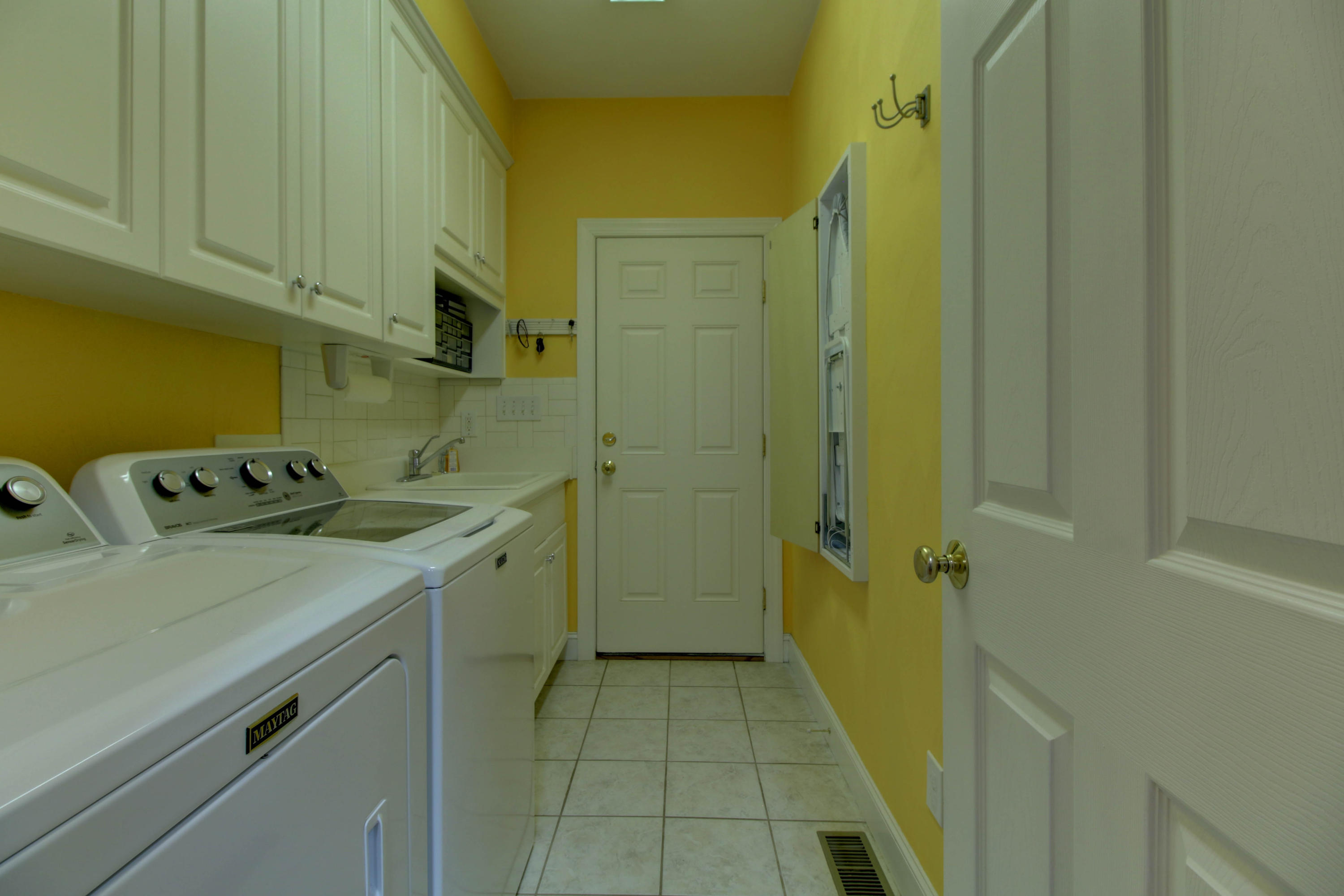 80 Cobblestone Drive Blue Ridge, VA 24064 - Photo 23 of 59 a bathroom with a granite countertop sink a toilet and shower
