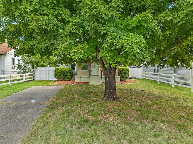 $330,000 | 4310 Old Hickory Boulevard, Old Hickory, TN 37138