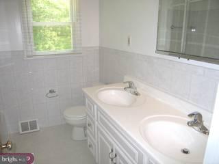 75 Brownsburg Road Newtown, PA 18940 - Photo 3 of 6