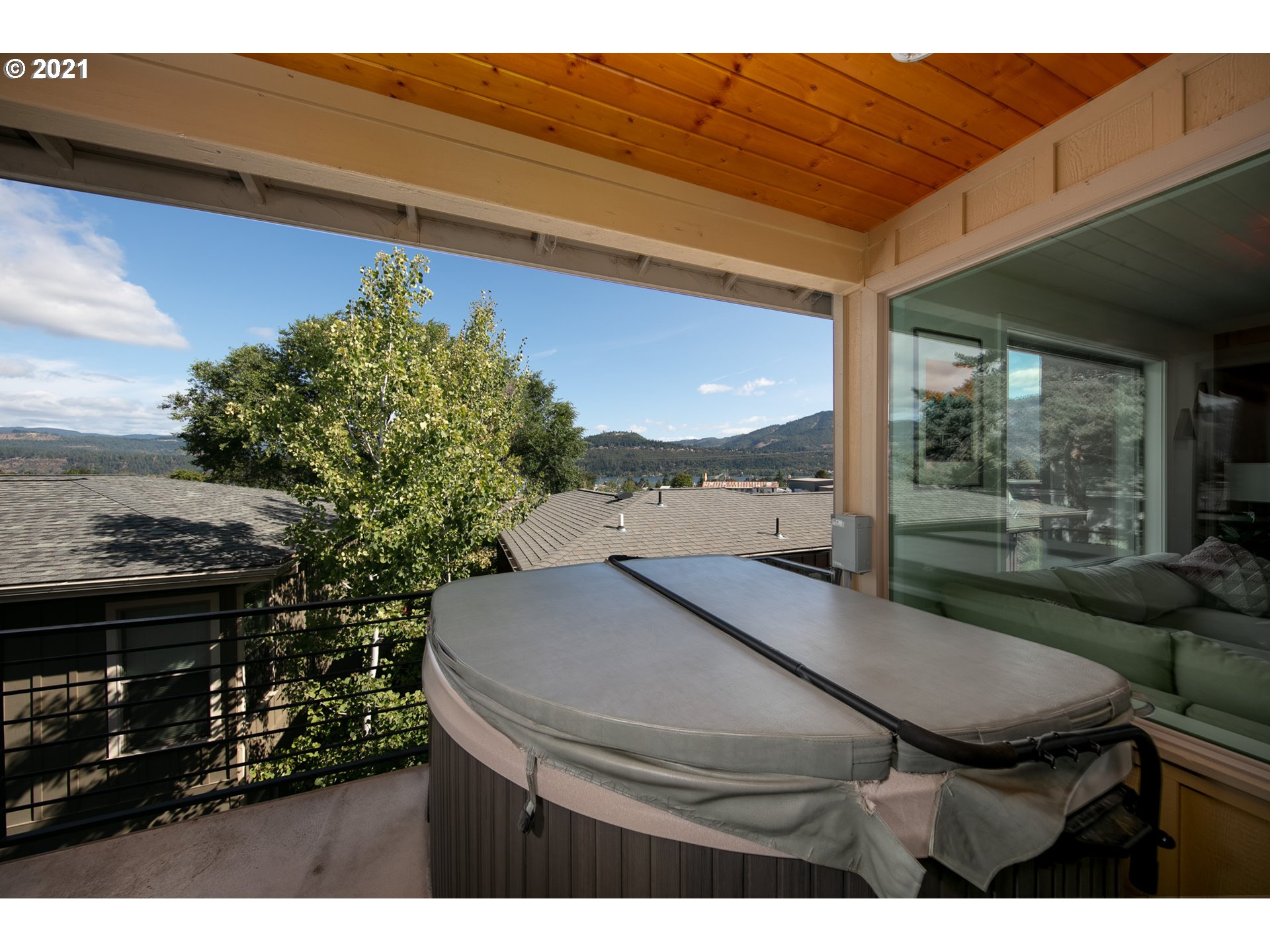 412 Bluff Road Hood River, OR 97031 - Photo 13 of 25 Gallery Image 13