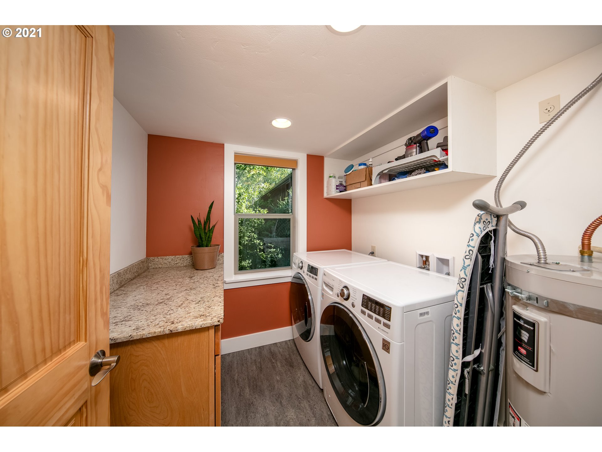 412 Bluff Road Hood River, OR 97031 - Photo 18 of 25 Gallery Image 18