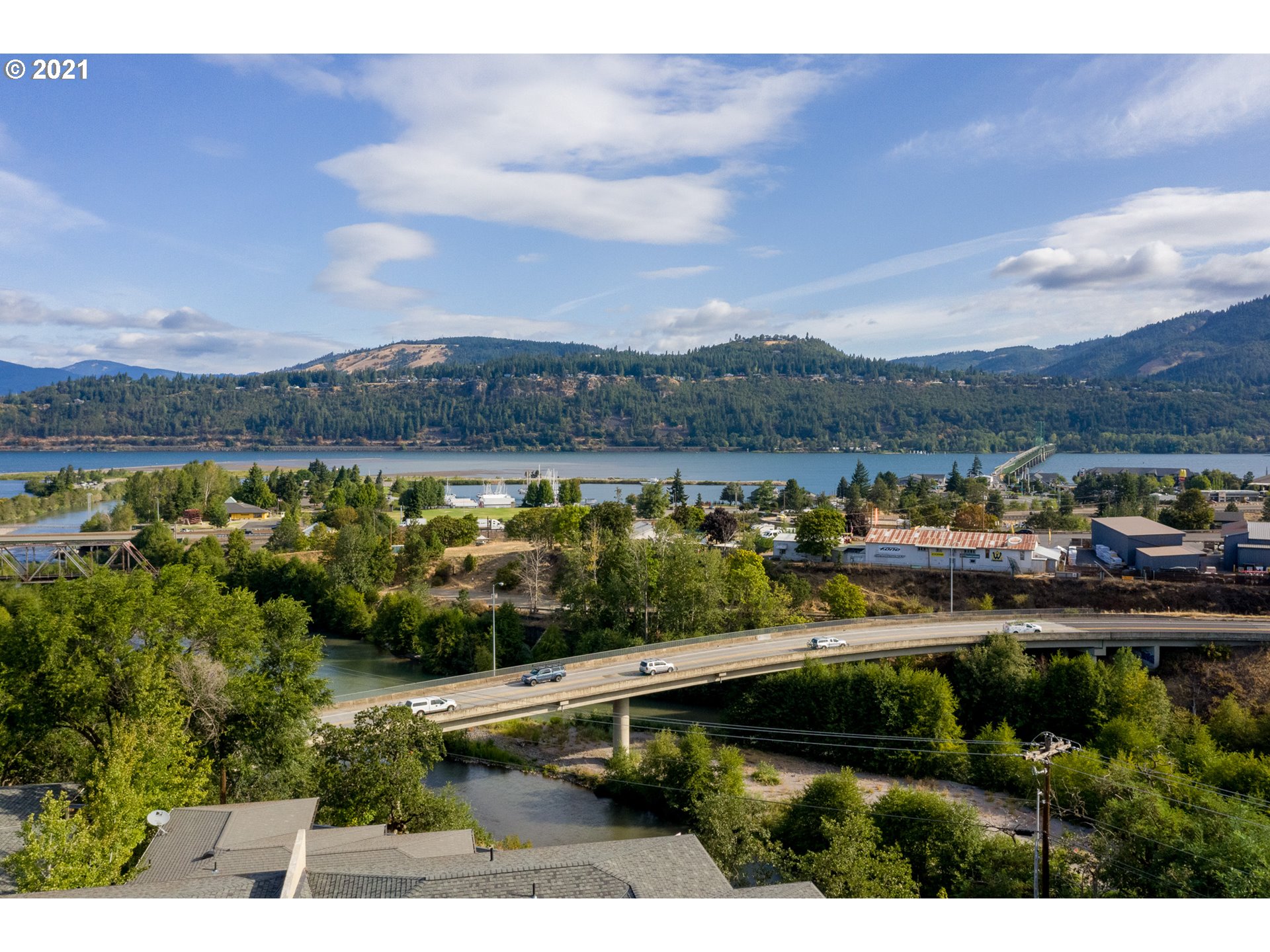 412 Bluff Road Hood River, OR 97031 - Photo 23 of 25 Gallery Image 23
