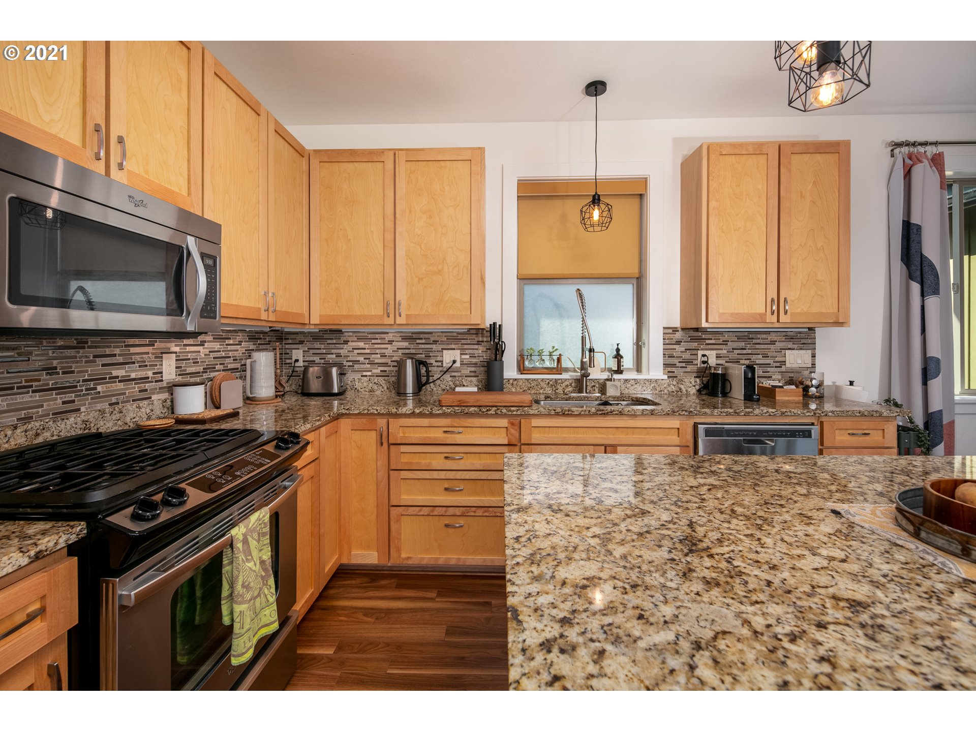 412 Bluff Road Hood River, OR 97031 - Photo 5 of 25 Gallery Image 5