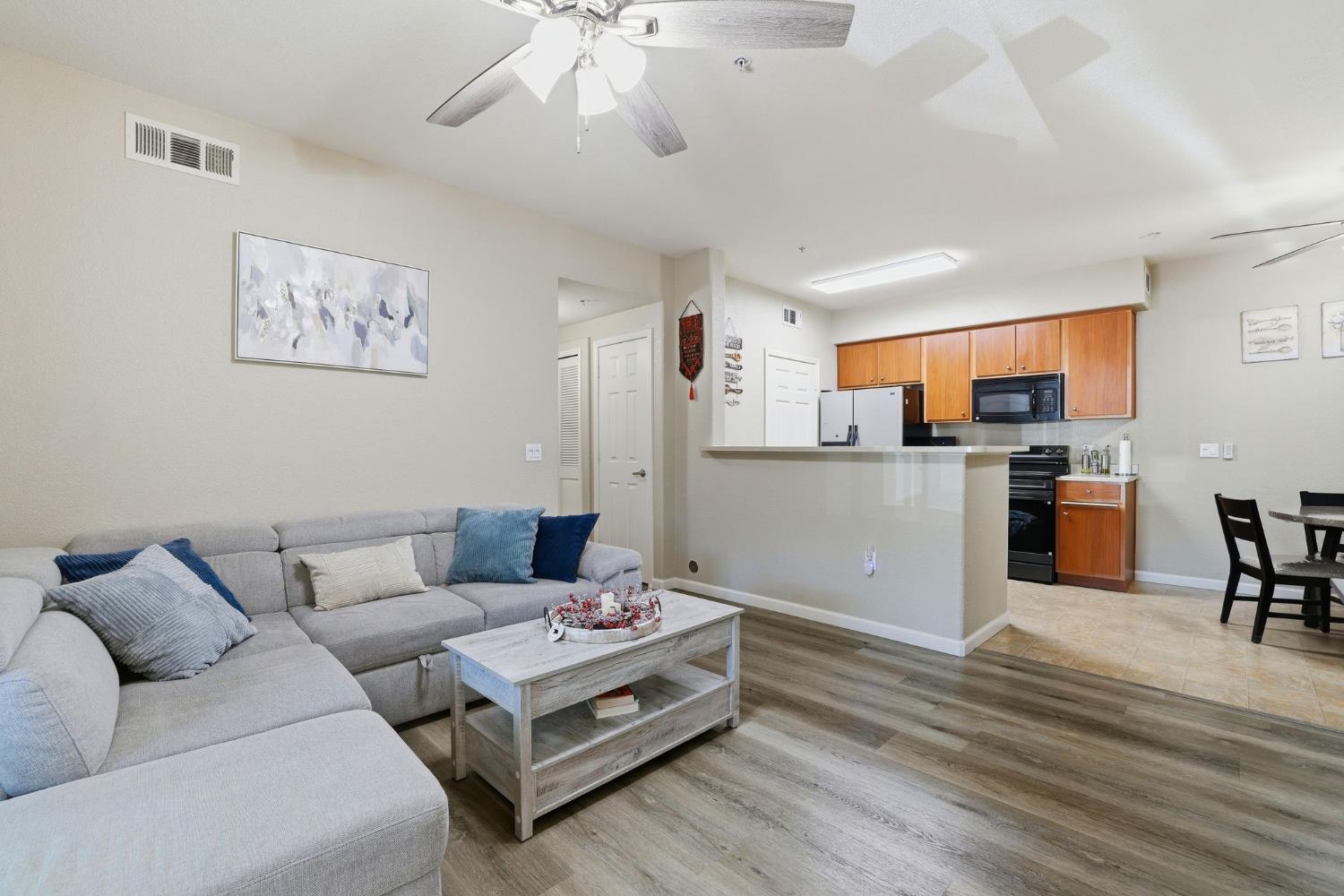 1191 Whitney Ranch Parkway, Unit PW814 Rocklin, CA 95765 - Photo 4 of 19 Gallery Image 4