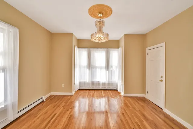 $2,850 | 189 North Warren Avenue, Unit 1, Brockton, MA 02301