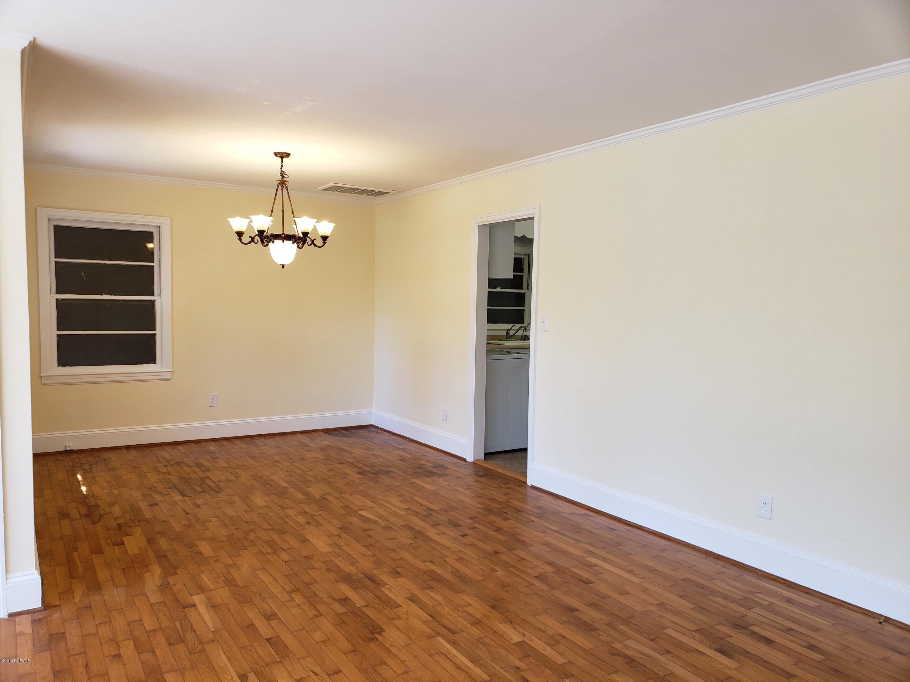 2409 Shirley Road Wilmington, NC 28405 - Photo 5 of 12 Dining
