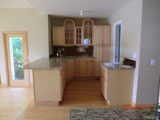 19 Ruth Avenue Pontiac, MI 48341 - Photo 8 of 14 CIMG5269.JPG