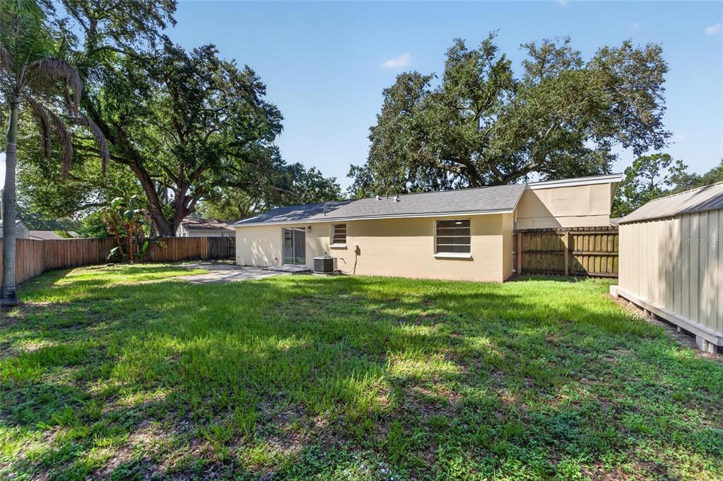 522 Highview Circle North Brandon, FL 33510 - Photo 13 of 57