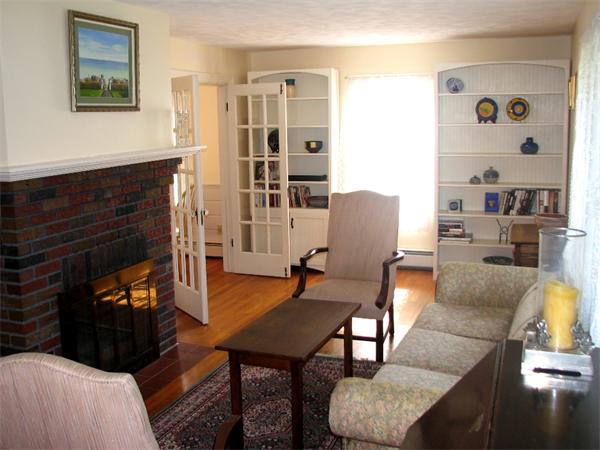 16 Hapgood Road Worcester, MA 01605 - Photo 2 of 25 Gallery Image 2