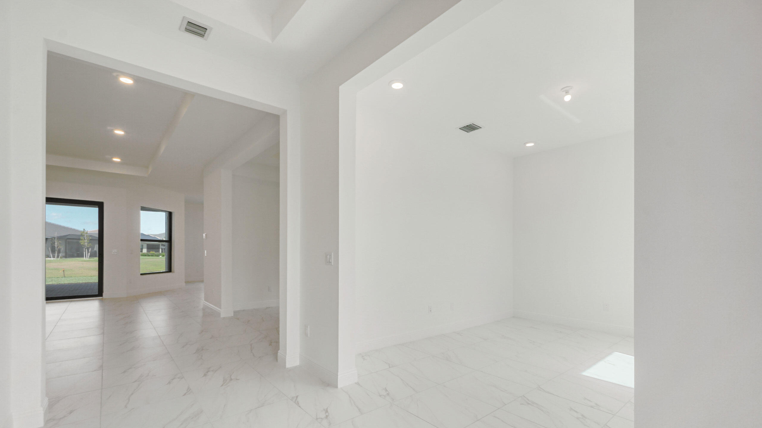 15739 Cresswind Place Westlake, FL 33470 - Photo 19 of 48 a view of hallway