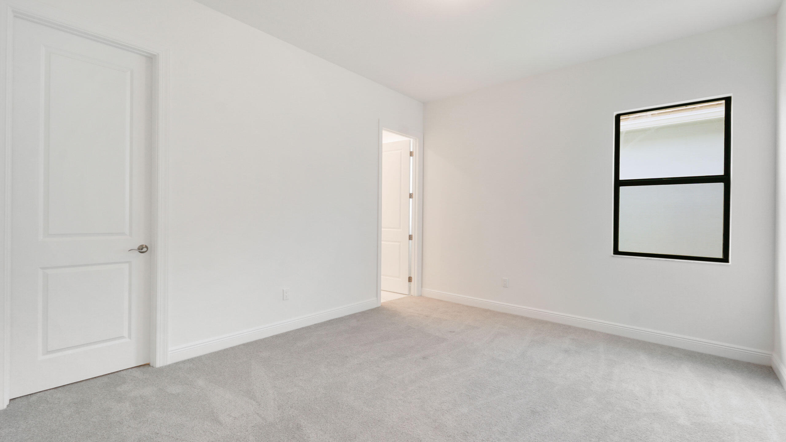 15739 Cresswind Place Westlake, FL 33470 - Photo 35 of 48 an empty room with closet