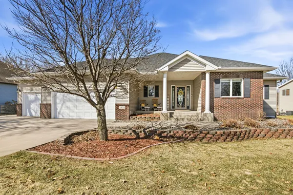 $525,000 | 1403 10th Avenue North, Sartell, MN 56377