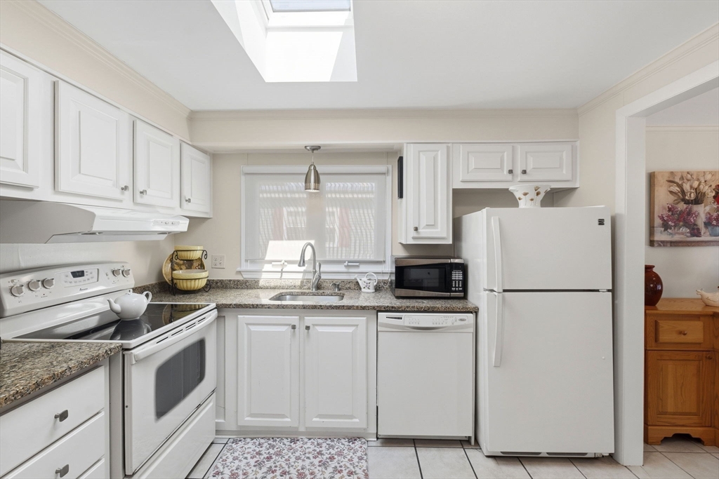 3 Queens Road, Unit 211 Attleboro, MA 02703 - Photo 13 of 42