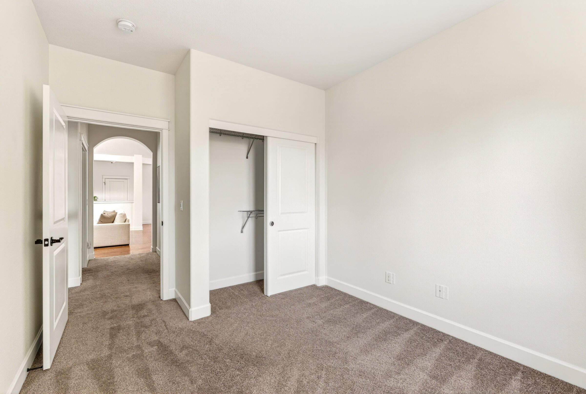 60275 Addie Triplett Loop Bend, OR 97702 - Photo 25 of 34 Room #3
