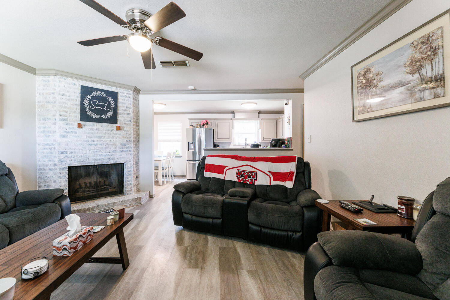 834 9th Street Wolfforth, TX 79382 - Photo 7 of 34 Living Area