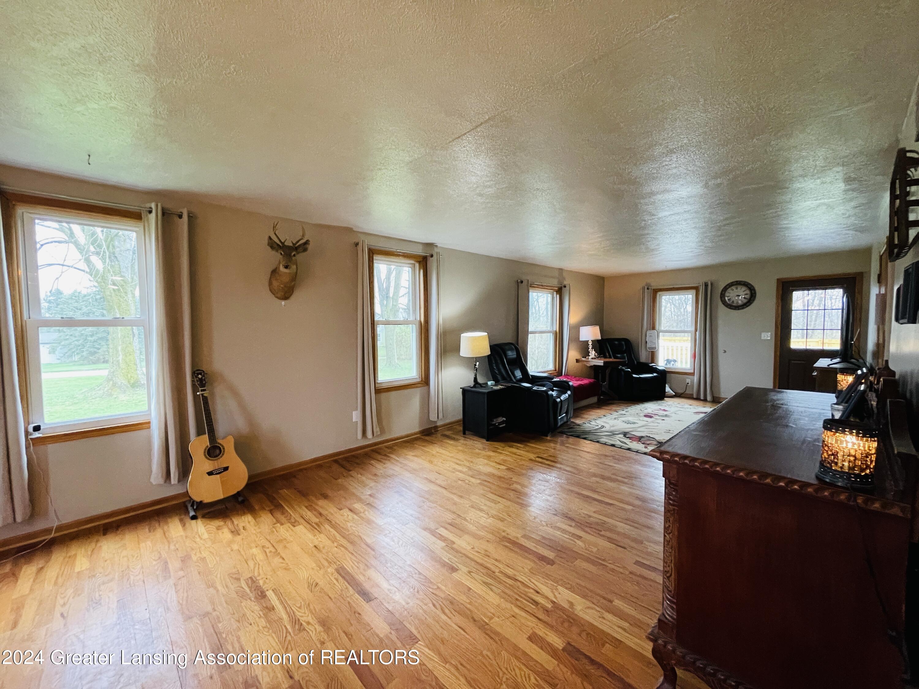 1627 North Ainger Road Charlotte, MI 48813 - Photo 15 of 61 IMG_2078