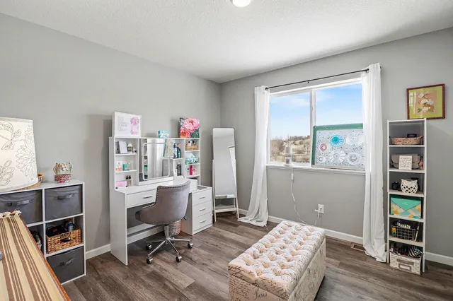 $399,900 | 913 Mulberry Avenue, Montgomery, MN 56069