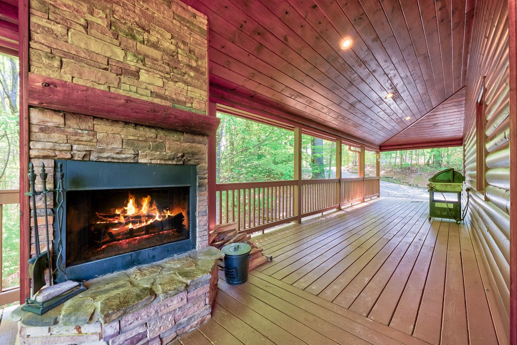 228 Indian Ridge Road Epworth, GA 30541 - Photo 4 of 44